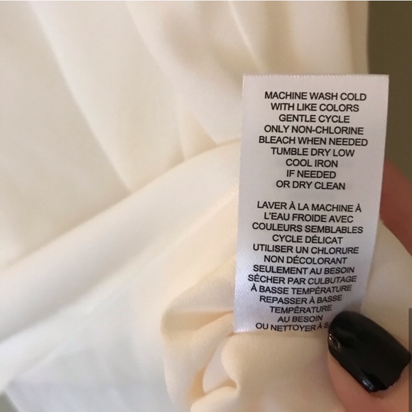 T Tahari Ivory Sleeveless Blouse / Shell, NWT - Picture 4 of 5
